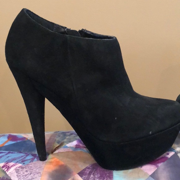 Steve Madden Eboniee Platform Suede Booties - Picture 3 of 7